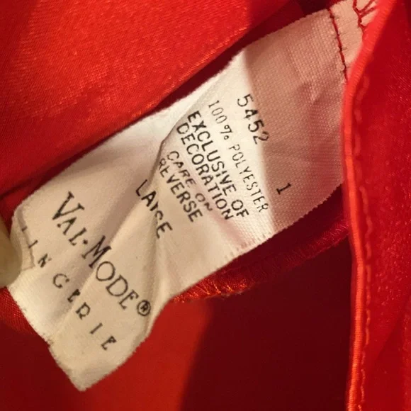 Vintage Vibrant Red Satin Camisole with Floral Detail - Picture 9 of 9